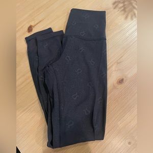 Lululemon logo Align 25in size 4 legging